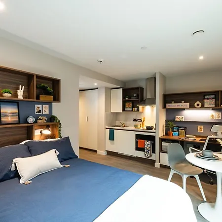 Cushy Rooms And Apartments At Nelson Place For Students Only Belfast Exterior photo